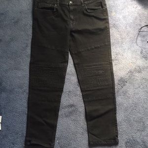 No Boundaries mid rise black jeans